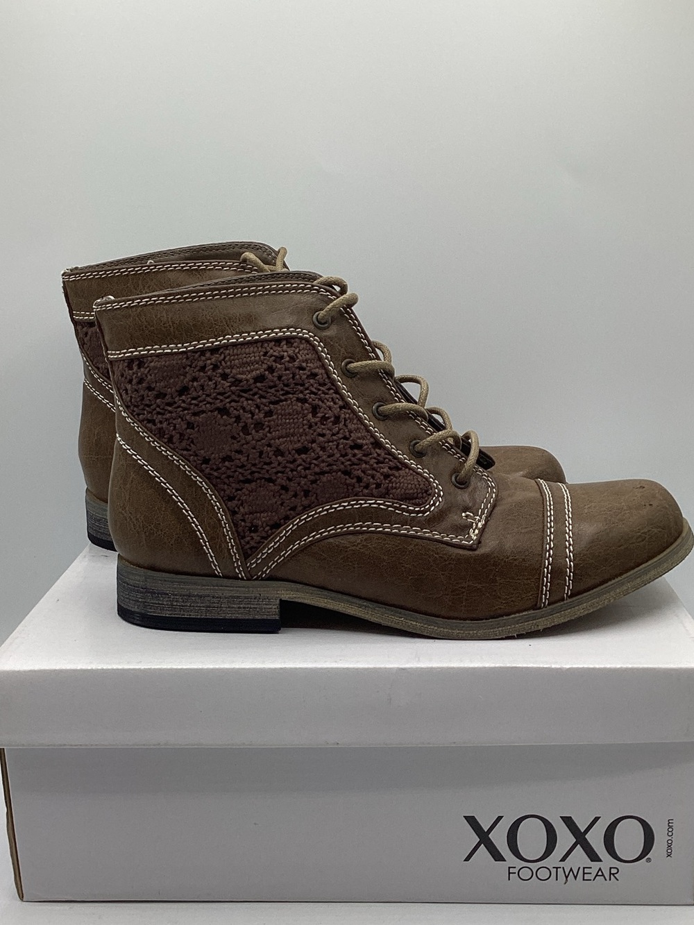 XOXO Brown Crochet Lace-Up Ankle Boots Womens 7M New in Box